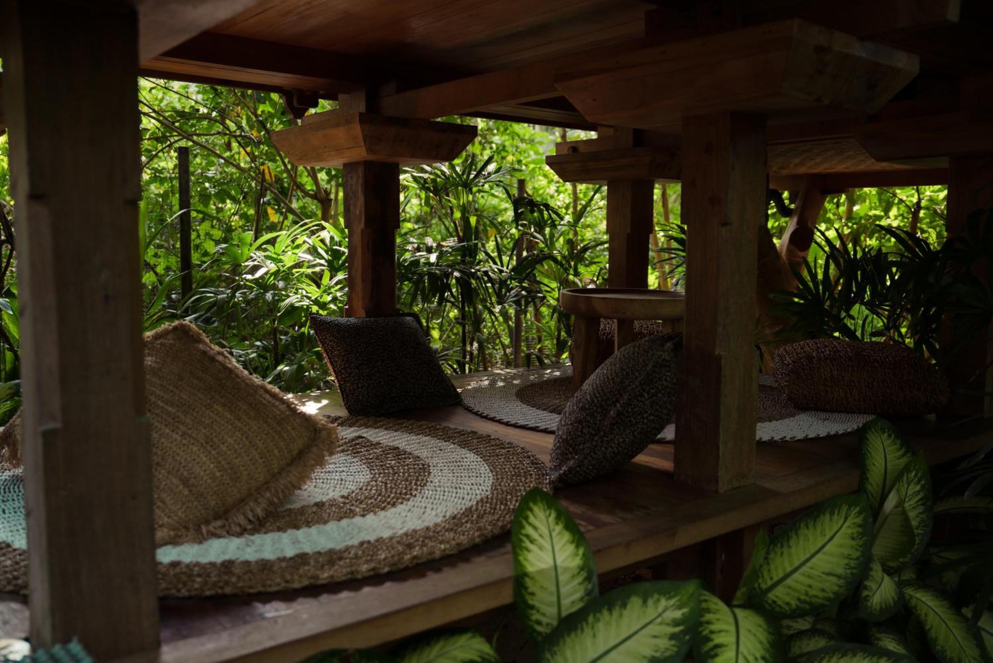 Villa Roots Tree House Uluwatu Exterior foto